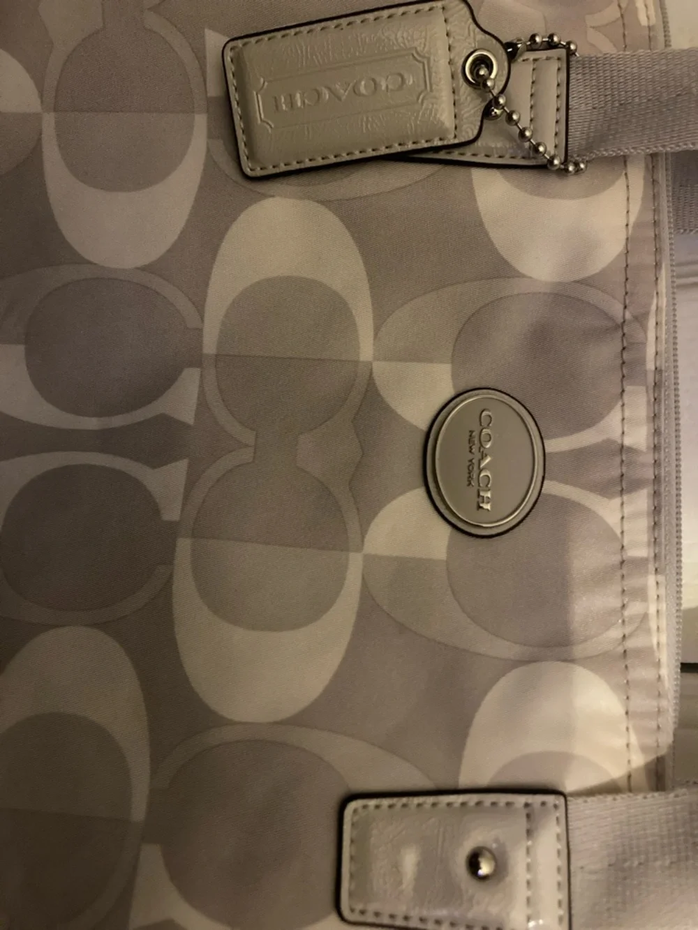 Coach Silver Gray Dream Weekender 2PC New with tag bag - Picture 4 of 9